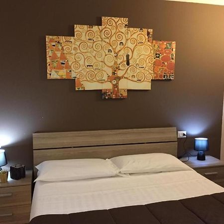 Hotel Ded 1 帕爾馬 外观 照片
