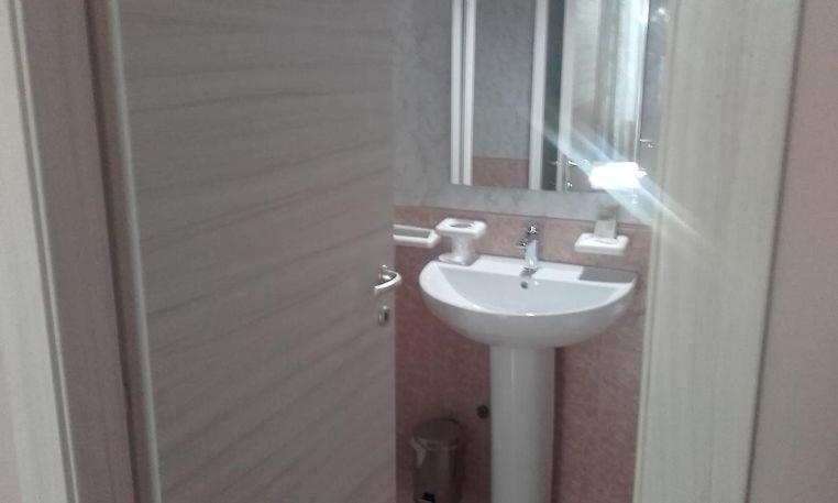 Hotel Ded 1 帕爾馬 外观 照片